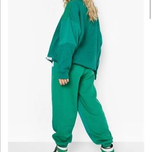 Women’s two piece sweatsuit